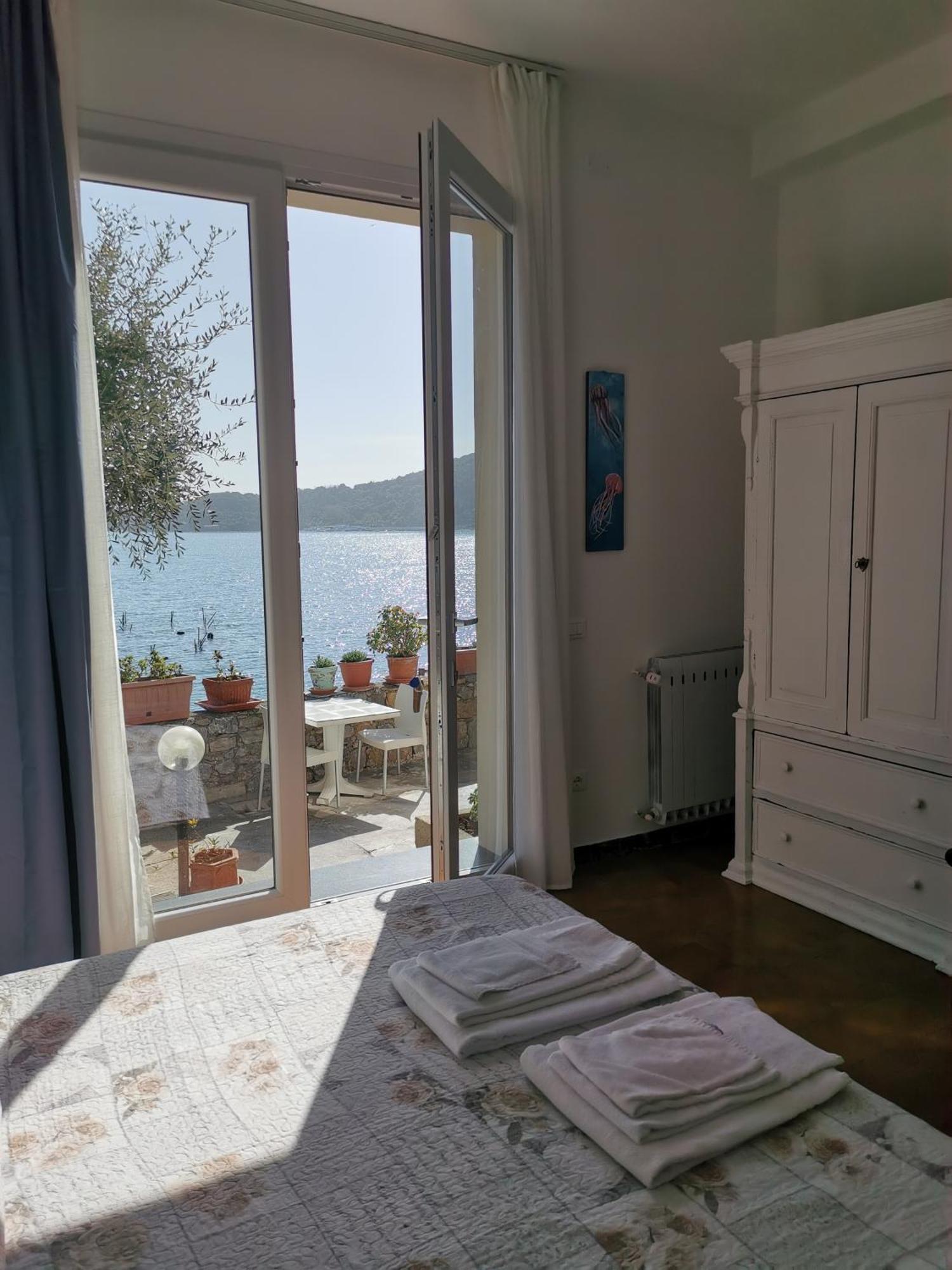 B&B La Palafitta Портовенере Екстериор снимка