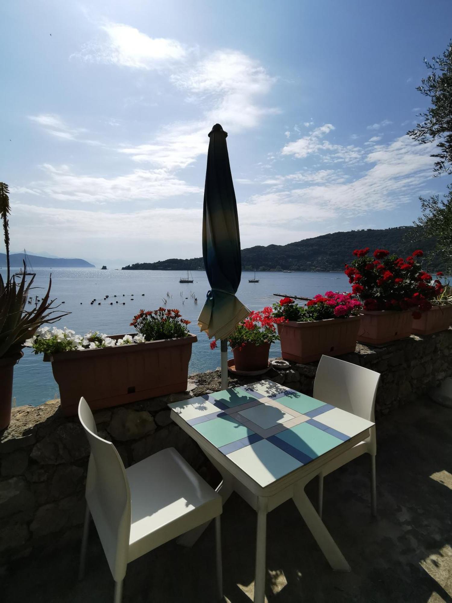 B&B La Palafitta Портовенере Екстериор снимка